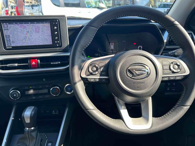 ロッキープレミアムＧ　ＨＥＶ純正カーナビ＆ナビ連動ＦＲドラレコ　パノラマモニター　全車速追従型オートクルーズ　ＥＴＣ　コーナーセンサー　シートヒーター　ＬＥＤヘッドライト　オートライト　プッシュボタンスタート（鹿児島県）の中古車