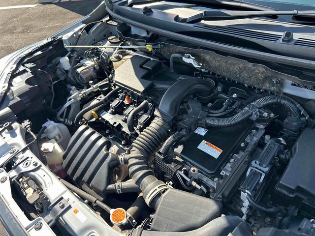 ロッキープレミアムＧ　ＨＥＶ純正カーナビ＆ナビ連動ＦＲドラレコ　パノラマモニター　全車速追従型オートクルーズ　ＥＴＣ　コーナーセンサー　シートヒーター　ＬＥＤヘッドライト　オートライト　プッシュボタンスタート（鹿児島県）の中古車