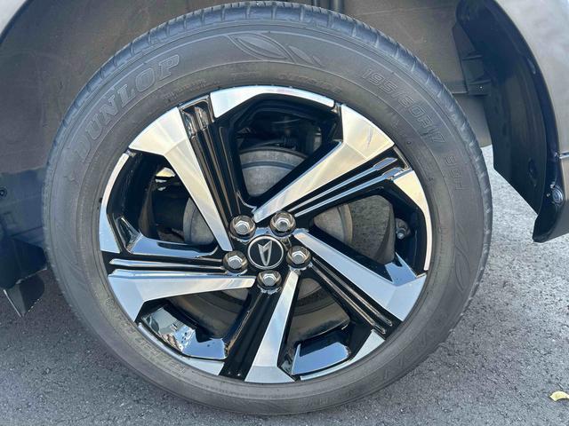 ロッキープレミアムＧ　ＨＥＶ純正カーナビ＆ナビ連動ＦＲドラレコ　パノラマモニター　全車速追従型オートクルーズ　ＥＴＣ　コーナーセンサー　シートヒーター　ＬＥＤヘッドライト　オートライト　プッシュボタンスタート（鹿児島県）の中古車