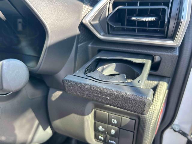 ロッキープレミアムＧ　ＨＥＶ純正カーナビ＆ナビ連動ＦＲドラレコ　パノラマモニター　全車速追従型オートクルーズ　ＥＴＣ　コーナーセンサー　シートヒーター　ＬＥＤヘッドライト　オートライト　プッシュボタンスタート（鹿児島県）の中古車