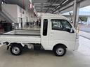 ５ＭＴ車　パートタイム４ＷＤ車　ハイロー切り替えレバー　カーナビ　ＡＢＳ　運転席助手席エアバック　リモコンキー　作業灯　荷台マット（鹿児島県）の中古車