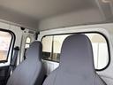 ５ＭＴ車　パートタイム４ＷＤ車　ハイロー切り替えレバー　カーナビ　ＡＢＳ　運転席助手席エアバック　リモコンキー　作業灯　荷台マット（鹿児島県）の中古車