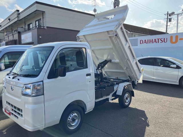 ハイゼットトラック多目的ダンプ４ＷＤ　５速マニュアル　６６０ｃｃ　電動モーター式ダンプ　運転席・助手席エアバッグ　エアコン　パワーステアリング　荷台作業灯　リヤ４枚リーフスプリング　左右乗降アシストグリップ　スマートアシスト非装着（福島県）の中古車