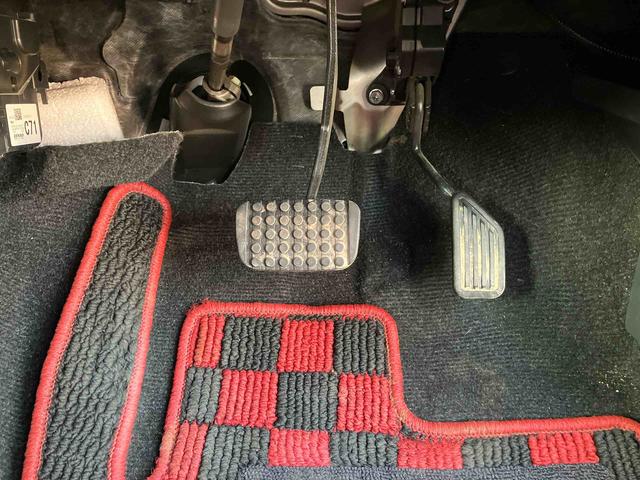 コペンセロ２ＷＤ　ＣＶＴ　ターボ　電動開閉ルール　前席シートヒーター　オートエアコン　カーナビ　アイドリングストップ　プッシュボタンスタート　スマートキー　車検整備付　ワンオーナー車（福島県）の中古車