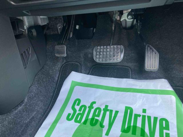 ムーヴキャンバスＸメイクアップリミテッド　ＳＡIII４ＷＤ　ＣＶＴ　６６０ｃｃ　カーナビ　全方位モニター　衝突被害軽減ブレーキ　横滑り防止装置　ＡＢＳ　両側電動スライドドア　アイドリングストップ　プッシュボタンスタート　ベンチシート　オートエアコン（福島県）の中古車