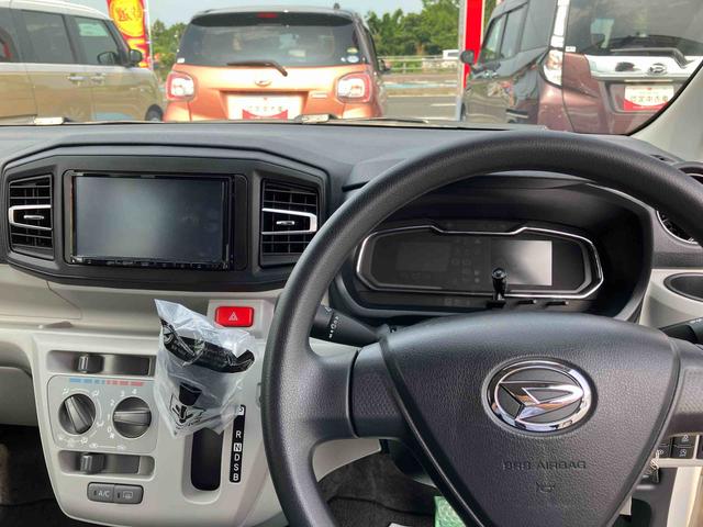 ミライースＸ　ＳＡIII２ＷＤ　ＣＶＴ　６６０ｃｃ　カーナビ　バックモニター　ＥＴＣ車載器　衝突被害軽減ブレーキ　横滑り防止装置　ＡＢＳ　アイドリングストップ　運転席・助手席エアバッグ　マニュアルエアコン　車検整備付（福島県）の中古車