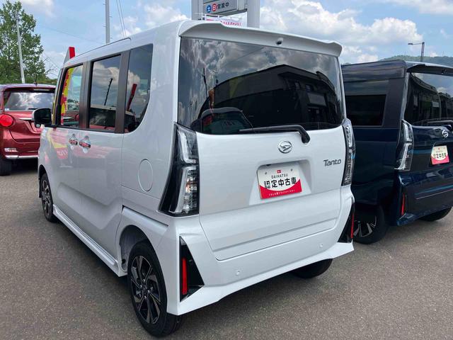 タントカスタムＸ４ＷＤ　ＣＶＴ　６６０ｃｃ　両側電動スライドドア　衝突被害軽減ブレーキ　横滑り防止装置　ＡＢＳ　サイドエアバッグ　プッシュボタンスタート　オートエアコン　前席シートヒーター　電動パーキングブレーキ（福島県）の中古車