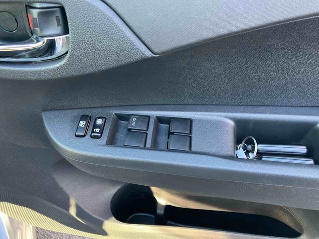 ラクティスＧ２ＷＤ　ＣＶＴ　１５００ｃｃ　５ドア　カーナビ　バックモニター　ＥＴＣ車載器搭載　クルーズコントロール　オートエアコン　プッシュボタンスタート　電動格納ドアミラー　車検整備付（福島県）の中古車