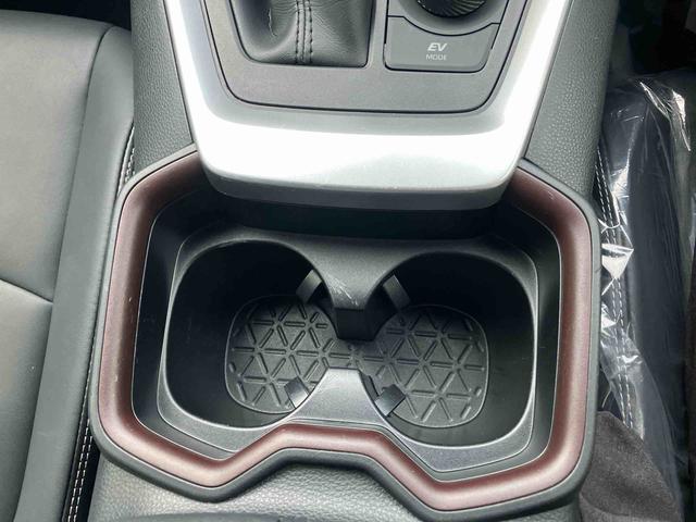 ＲＡＶ４ハイブリッドＧ４ＷＤ　２５００ｃｃ　ナビ　サンルーフ　ナビ　全方位モニター　ＥＴＣ車載器　運転席パワーシート　クルーズコントロール　革巻ステアリングホイール　ＵＶカットガラス　車検整備付（福島県）の中古車