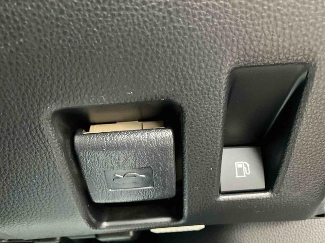 ＲＡＶ４ハイブリッドＧ４ＷＤ　２５００ｃｃ　ナビ　サンルーフ　ナビ　全方位モニター　ＥＴＣ車載器　運転席パワーシート　クルーズコントロール　革巻ステアリングホイール　ＵＶカットガラス　車検整備付（福島県）の中古車