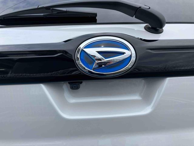 ロッキープレミアムＧ　ＨＥＶ　スマートアシスト搭載２ＷＤ　ＣＶＴ　１２００ｃｃ　ハイブリッド　衝突被害軽減ブレーキ　横滑り防止装置　ＡＢＳ　サイドエアバッグ　プッシュボタンスタート　クルーズコントロール　ディスプレイオーディオ　全方位モニター（福島県）の中古車