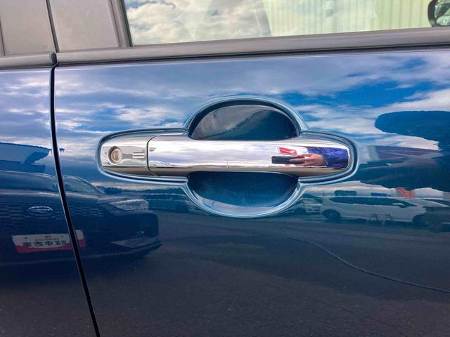 ロッキープレミアム２ＷＤ　ＣＶＴ　１０００ｃｃ　衝突被害軽減ブレーキ　横滑り防止装置　ＡＢＳ　アイドリングストップ　プッシュボタンスタート　ナビ　全方位モニター　全席シートヒーター　クルーズコントロール（福島県）の中古車