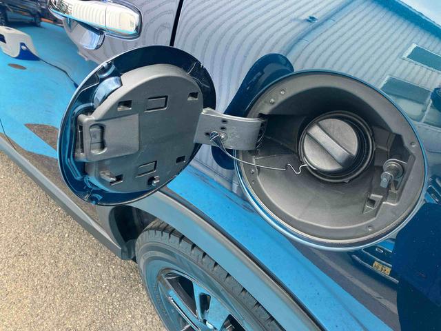 ロッキープレミアム２ＷＤ　ＣＶＴ　１０００ｃｃ　衝突被害軽減ブレーキ　横滑り防止装置　ＡＢＳ　アイドリングストップ　プッシュボタンスタート　ナビ　全方位モニター　全席シートヒーター　クルーズコントロール（福島県）の中古車