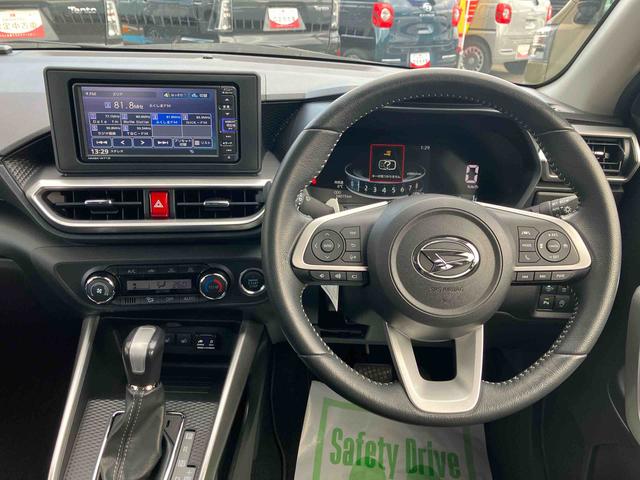 ロッキープレミアム２ＷＤ　ＣＶＴ　１０００ｃｃ　衝突被害軽減ブレーキ　横滑り防止装置　ＡＢＳ　アイドリングストップ　プッシュボタンスタート　ナビ　全方位モニター　全席シートヒーター　クルーズコントロール（福島県）の中古車