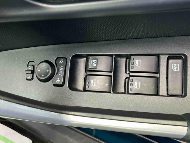 ロッキープレミアム２ＷＤ　ＣＶＴ　１０００ｃｃ　衝突被害軽減ブレーキ　横滑り防止装置　ＡＢＳ　アイドリングストップ　プッシュボタンスタート　ナビ　全方位モニター　全席シートヒーター　クルーズコントロール（福島県）の中古車