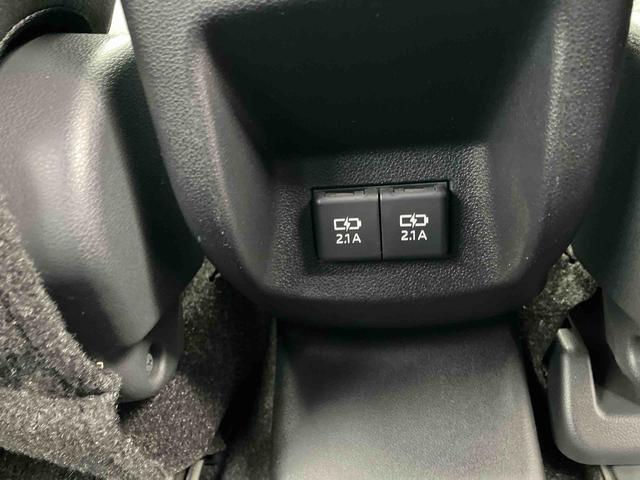 ロッキープレミアム２ＷＤ　ＣＶＴ　１０００ｃｃ　衝突被害軽減ブレーキ　横滑り防止装置　ＡＢＳ　アイドリングストップ　プッシュボタンスタート　ナビ　全方位モニター　全席シートヒーター　クルーズコントロール（福島県）の中古車