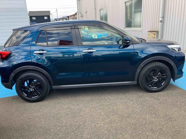 ロッキープレミアム２ＷＤ　ＣＶＴ　１０００ｃｃ　衝突被害軽減ブレーキ　横滑り防止装置　ＡＢＳ　アイドリングストップ　プッシュボタンスタート　ナビ　全方位モニター　全席シートヒーター　クルーズコントロール（福島県）の中古車