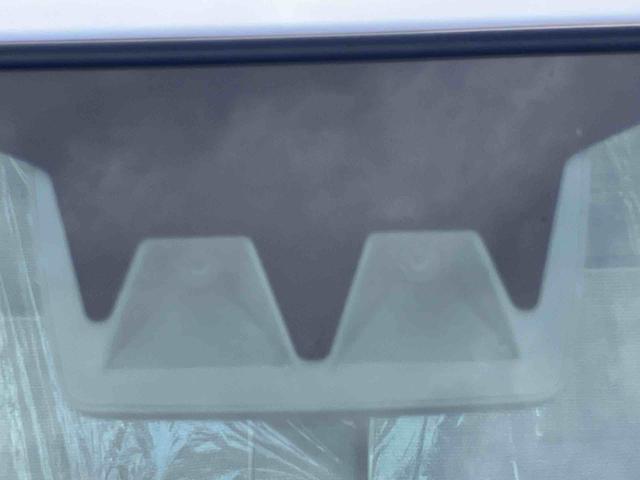 ムーヴキャンバスストライプスＧ　届出済未使用車４ＷＤ　ＣＶＴ　６６０ｃｃ　衝突被害軽減ブレーキ　横滑り防止装置　ＡＢＳ　サイドエアバッグ　アイドリングストップ　プッシュボタンスタート　両側電動スライドドア　ベンチシート　全席シートヒーター（福島県）の中古車