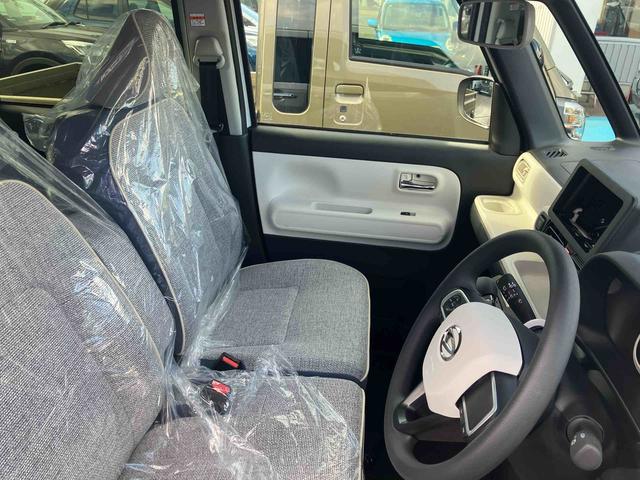 ムーヴキャンバスストライプスＧ　届出済未使用車４ＷＤ　ＣＶＴ　６６０ｃｃ　衝突被害軽減ブレーキ　横滑り防止装置　ＡＢＳ　サイドエアバッグ　アイドリングストップ　プッシュボタンスタート　両側電動スライドドア　ベンチシート　全席シートヒーター（福島県）の中古車