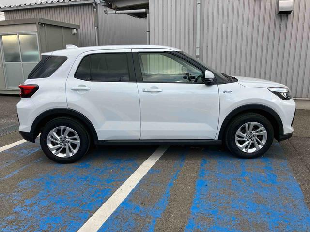 ロッキーＸ　ＨＥＶ２ＷＤ　ＣＶＴ　１２００ｃｃ　ハイブリッド　衝突被害軽減ブレーキ　横滑り防止装置　ＡＢＳ　サイドエアバッグ　スマートキー　プッシュボタンスタート　ディスプレイオーディオ　バックモニター（福島県）の中古車