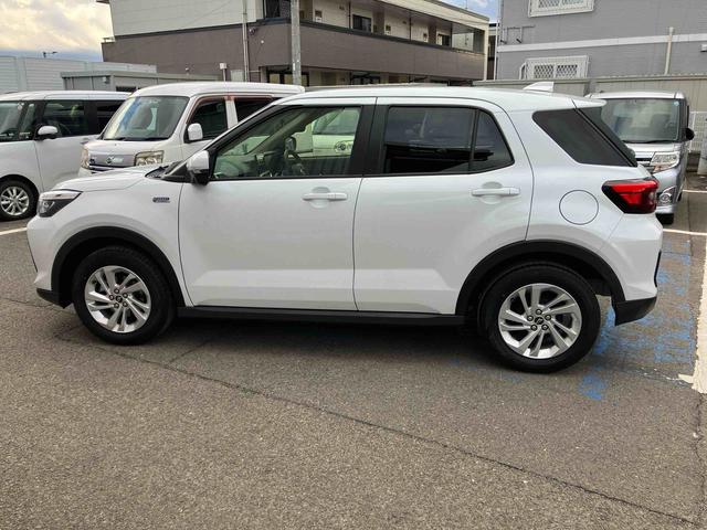 ロッキーＸ　ＨＥＶ２ＷＤ　ＣＶＴ　１２００ｃｃ　ハイブリッド　衝突被害軽減ブレーキ　横滑り防止装置　ＡＢＳ　サイドエアバッグ　スマートキー　プッシュボタンスタート　ディスプレイオーディオ　バックモニター（福島県）の中古車