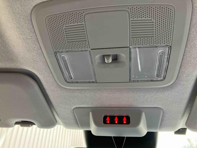 ロッキーＸ　ＨＥＶ２ＷＤ　ＣＶＴ　１２００ｃｃ　ハイブリッド　衝突被害軽減ブレーキ　横滑り防止装置　ＡＢＳ　サイドエアバッグ　スマートキー　プッシュボタンスタート　ディスプレイオーディオ　バックモニター（福島県）の中古車