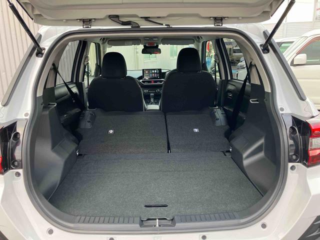 ロッキーＸ　ＨＥＶ２ＷＤ　ＣＶＴ　１２００ｃｃ　ハイブリッド　衝突被害軽減ブレーキ　横滑り防止装置　ＡＢＳ　サイドエアバッグ　スマートキー　プッシュボタンスタート　ディスプレイオーディオ　バックモニター（福島県）の中古車