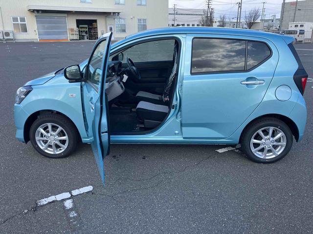 ミライースＧ　ＳＡIII　届出済未使用車４ＷＤ　ＣＶＴ　６６０ｃｃ　衝突被害軽減ブレーキ　横滑り防止装置　ＡＢＳ　アイドリングストップ　プッシュボタンスタート　全席シートヒーター　オートエアコン　届出済未使用車（福島県）の中古車