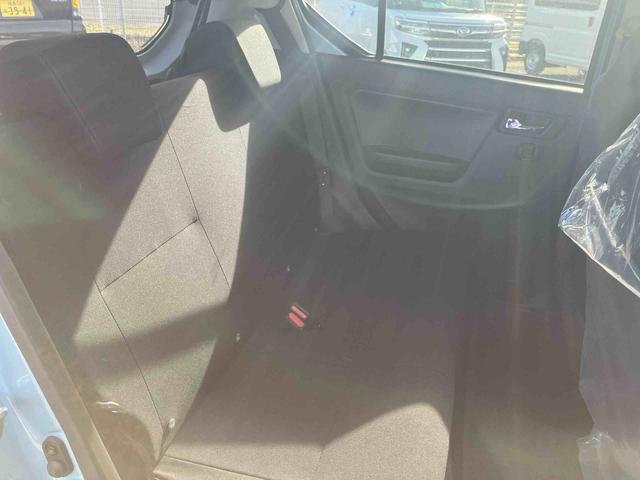 ミライースＧ　ＳＡIII　届出済未使用車４ＷＤ　ＣＶＴ　６６０ｃｃ　衝突被害軽減ブレーキ　横滑り防止装置　ＡＢＳ　アイドリングストップ　プッシュボタンスタート　全席シートヒーター　オートエアコン　届出済未使用車（福島県）の中古車