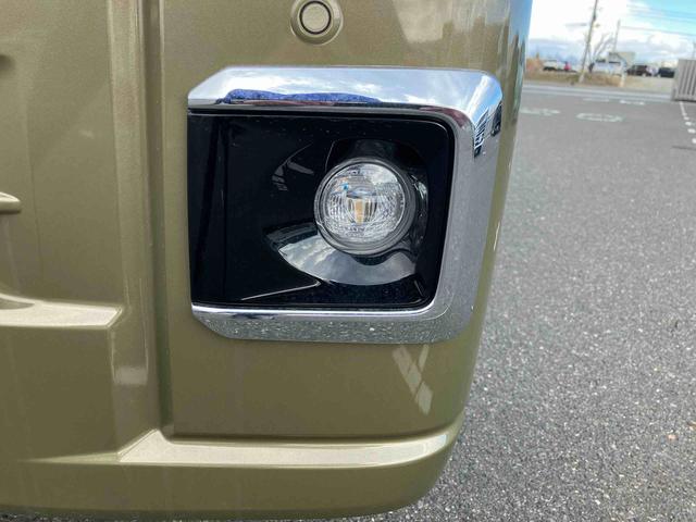 ハイゼットトラックジャンボエクストラ　４ＷＤ　届出済未使用車４ＷＤ　ＣＶＴ　６６０ｃｃ　衝突被害軽減ブレーキ　横滑り防止装置　ＡＢＳ　エアバッグ　アイドリングストップ　プッシュボタンスタート　マニュアルエアコン　パワーステアリング　荷台作業灯　届出済未使用車（福島県）の中古車