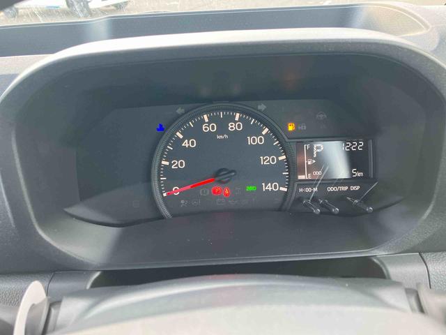 ハイゼットトラックジャンボエクストラ　４ＷＤ　届出済未使用車４ＷＤ　ＣＶＴ　６６０ｃｃ　衝突被害軽減ブレーキ　横滑り防止装置　ＡＢＳ　エアバッグ　アイドリングストップ　プッシュボタンスタート　マニュアルエアコン　パワーステアリング　荷台作業灯　届出済未使用車（福島県）の中古車