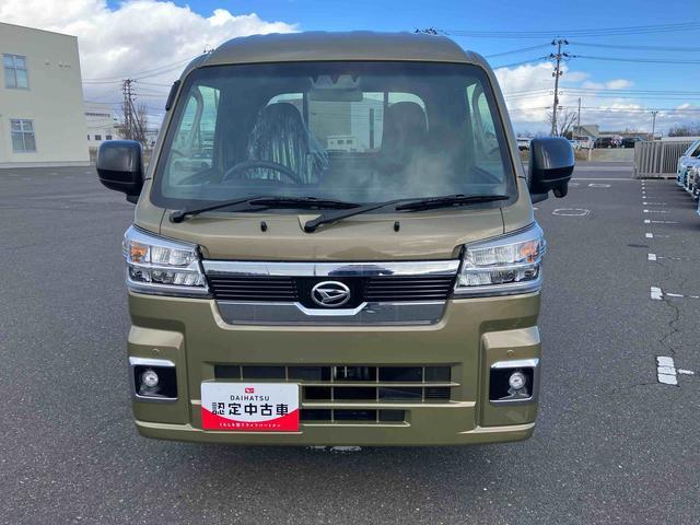 ハイゼットトラックジャンボエクストラ　４ＷＤ　届出済未使用車４ＷＤ　ＣＶＴ　６６０ｃｃ　衝突被害軽減ブレーキ　横滑り防止装置　ＡＢＳ　エアバッグ　アイドリングストップ　プッシュボタンスタート　マニュアルエアコン　パワーステアリング　荷台作業灯　届出済未使用車（福島県）の中古車