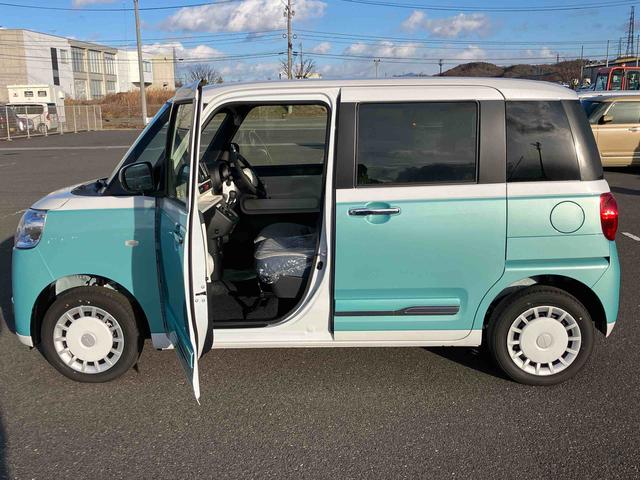 ムーヴキャンバスストライプスＧ　両側電動スライドドア　届出済未使用車　４ＷＤ４ＷＤ　ＣＶＴ　６６０ｃｃ　両側電動スライドドア　衝突被害軽減ブレーキ　横滑り防止装置　ＡＢＳ　サイドエアバッグ　アイドリングストップ　プッシュボタンスタート　前席シートヒーター　届出済未使用車（福島県）の中古車