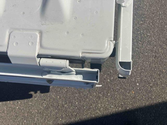 ハイゼットトラックジャンボエクストラ４ＷＤ　６６０ｃｃ　５速マニュアル　デフロック　衝突被害軽減ブレーキ　横滑り防止装置　ＡＢＳ　アイドリングストップ　プッシュボタンスタート　マニュアルエアコン　パワーステアリング（福島県）の中古車