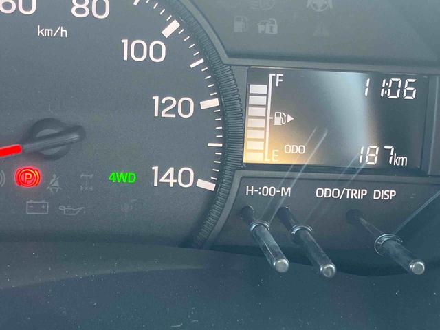 ハイゼットトラックジャンボエクストラ４ＷＤ　６６０ｃｃ　５速マニュアル　デフロック　衝突被害軽減ブレーキ　横滑り防止装置　ＡＢＳ　アイドリングストップ　プッシュボタンスタート　マニュアルエアコン　パワーステアリング（福島県）の中古車