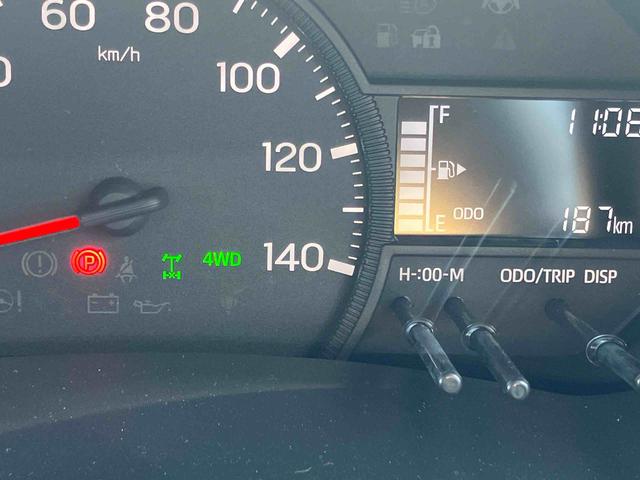 ハイゼットトラックジャンボエクストラ４ＷＤ　６６０ｃｃ　５速マニュアル　デフロック　衝突被害軽減ブレーキ　横滑り防止装置　ＡＢＳ　アイドリングストップ　プッシュボタンスタート　マニュアルエアコン　パワーステアリング（福島県）の中古車