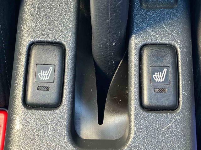 コペンＧＲ　スポーツ　ターボ　車検整備付２ＷＤ　ＣＶＴ　６６０ｃｃ　ターボ　電動開閉ルーフ　ナビ　バックモニター　オートエアコン　アイドリングストップ　プッシュボタンスタート　ＭＯＭＯステアリング　パドルシフト　車検整備付　ワンオーナー車（福島県）の中古車