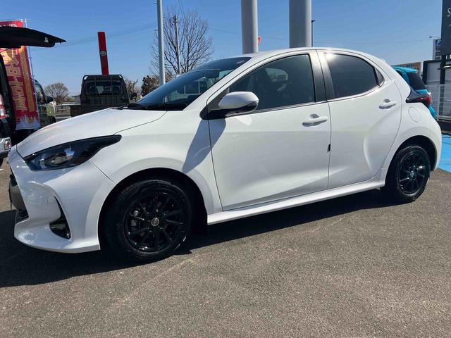 ヤリスＸ　車検整備付２ＷＤ　ＣＶＴ　１５００ｃｃ　ディスプレイオーディオ　ステアリングスイッチ　全方位モニター　マニュアルエアコン　サイド・カーテンシールドエアバッグ　車検整備付（福島県）の中古車