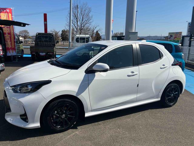 ヤリスＸ　車検整備付２ＷＤ　ＣＶＴ　１５００ｃｃ　ディスプレイオーディオ　ステアリングスイッチ　全方位モニター　マニュアルエアコン　サイド・カーテンシールドエアバッグ　車検整備付（福島県）の中古車