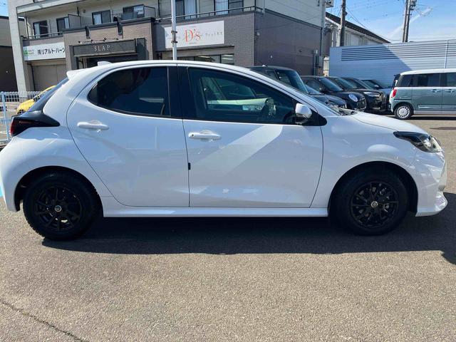 ヤリスＸ　車検整備付２ＷＤ　ＣＶＴ　１５００ｃｃ　ディスプレイオーディオ　ステアリングスイッチ　全方位モニター　マニュアルエアコン　サイド・カーテンシールドエアバッグ　車検整備付（福島県）の中古車