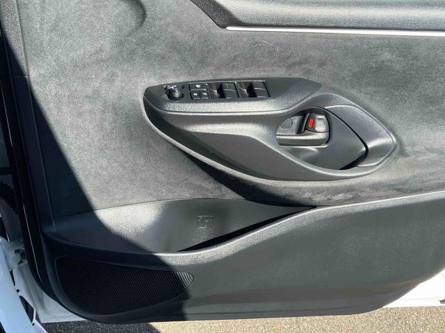 ヤリスＸ　車検整備付２ＷＤ　ＣＶＴ　１５００ｃｃ　ディスプレイオーディオ　ステアリングスイッチ　全方位モニター　マニュアルエアコン　サイド・カーテンシールドエアバッグ　車検整備付（福島県）の中古車