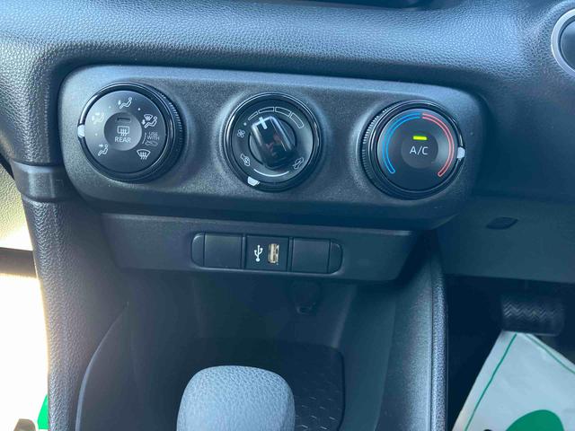 ヤリスＸ　車検整備付２ＷＤ　ＣＶＴ　１５００ｃｃ　ディスプレイオーディオ　ステアリングスイッチ　全方位モニター　マニュアルエアコン　サイド・カーテンシールドエアバッグ　車検整備付（福島県）の中古車