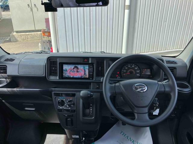 ハイゼットカーゴデッキバンＧ　ＳＡIII４ＷＤ　６６０ｃｃ　７インチナビ　ＥＴＣ車載器　ＬＥＤヘッドランプ　キーレスエントリー　アイドリングストップ　横滑り防止機能　衝突被害軽減ブレーキ　オートライト（福島県）の中古車