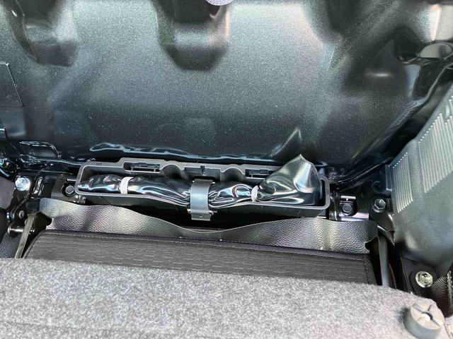 ハイゼットトラックＥＸＴ４ＷＤ　ＭＴ　６６０ｃｃ　衝突被害軽減ブレーキ　横滑り防止装置　ＡＢＳ　運転席・助手席エアバッグ　アイドリングストップ　マニュアルエアコン　パワーステアリング　プッシュボタンスタート　キーフリー（福島県）の中古車