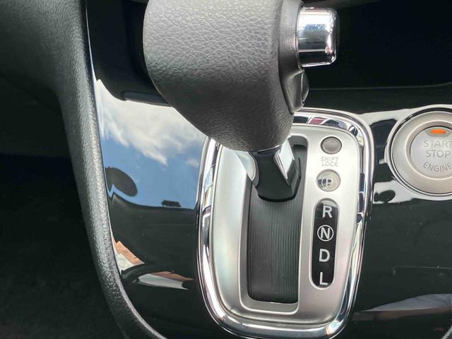セレナハイウェイスター　Ｖエアロセレクション２ＷＤ　ＣＶＴ　２０００ｃｃ　ナビ　バックカメラ　横滑り防止機能　両側電動スライドドア　３列シート　アイドリングストップ　フォグランプ　プッシュボタンスタート　オートライト（福島県）の中古車