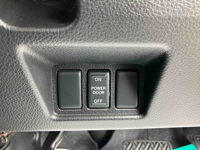 セレナハイウェイスター　Ｖエアロセレクション２ＷＤ　ＣＶＴ　２０００ｃｃ　ナビ　バックカメラ　横滑り防止機能　両側電動スライドドア　３列シート　アイドリングストップ　フォグランプ　プッシュボタンスタート　オートライト（福島県）の中古車