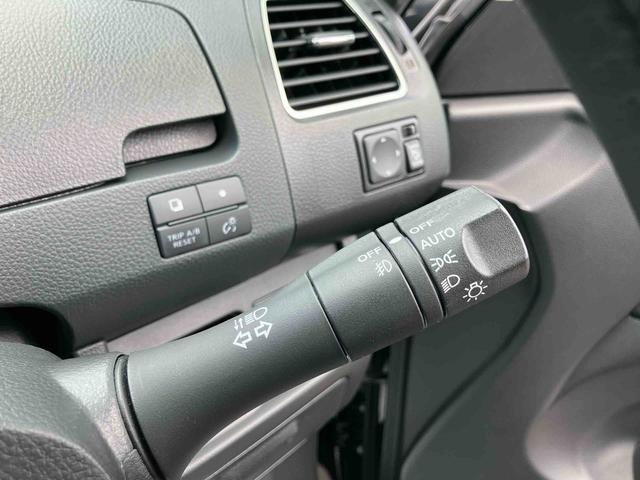 セレナハイウェイスター　Ｖエアロセレクション２ＷＤ　ＣＶＴ　２０００ｃｃ　ナビ　バックカメラ　横滑り防止機能　両側電動スライドドア　３列シート　アイドリングストップ　フォグランプ　プッシュボタンスタート　オートライト（福島県）の中古車