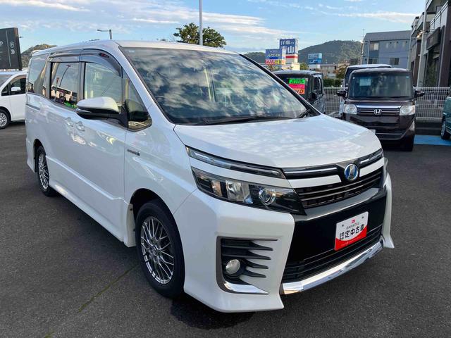 ヴォクシー 中古車 ハイブリッドＺＳ
