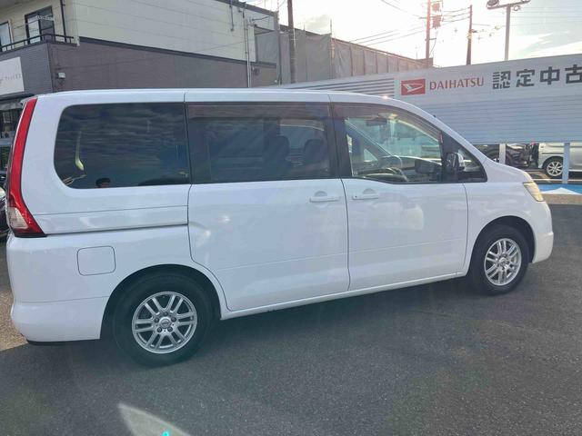 セレナ 中古車 ２０Ｓ