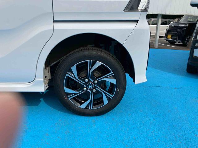 タントカスタムＸ４ＷＤ　ＣＶＴ　６６０ｃｃ　カーナビ　ドライバー　サイドエアバッグ　衝突被害軽減ブレーキ　横滑り防止装置　ＡＢＳ　アイドリングストップ　プッシュボタンスタート　両側電動スライドドア　ベンチシート（福島県）の中古車